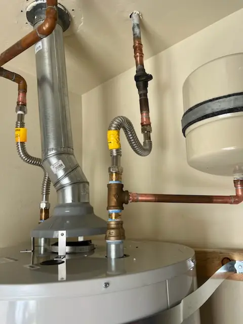Water heater installation and plumbing repair in Mariana Ranchos